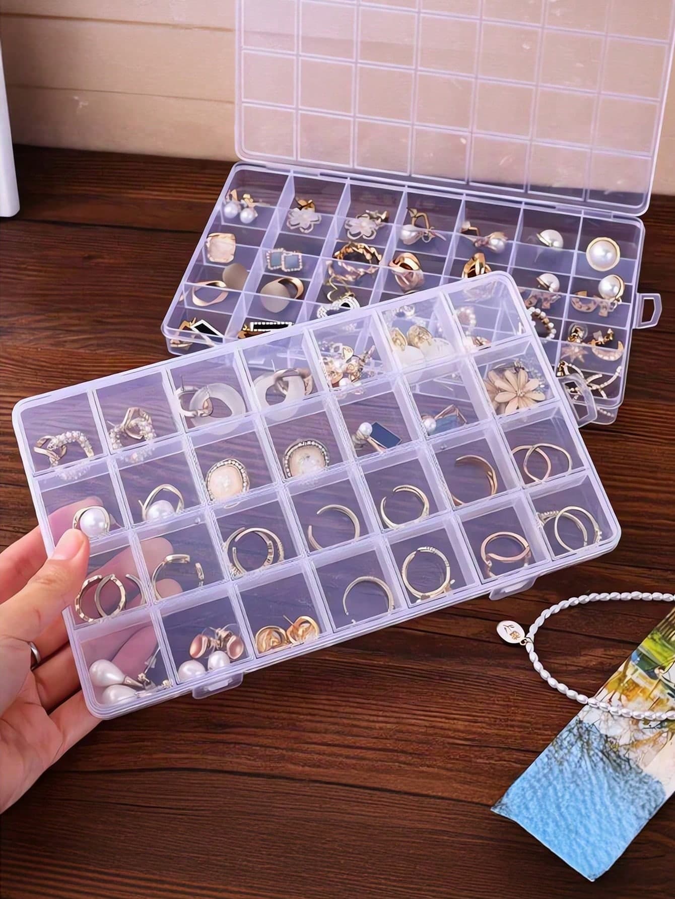 Multi-Purpose Transparent Box Plastic Empty Storage Box 28 Grids clear