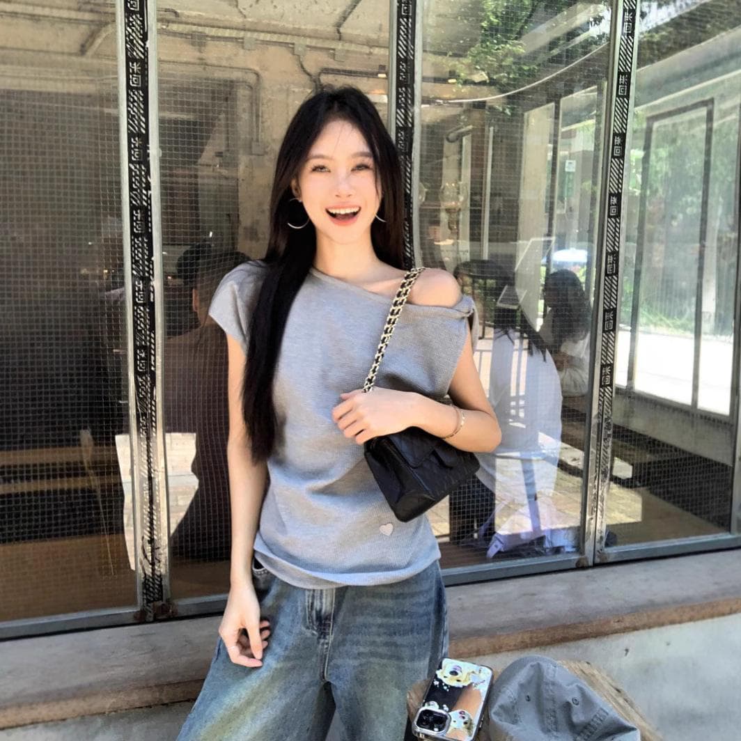 Waffle Off-shoulder Short-sleeved Slim T-shirt for Women In Summer Casual and Slim Temperament Irregular Versatile Top XL