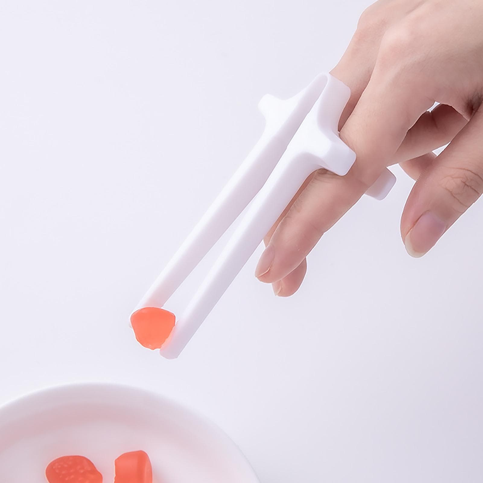 Gaming Finger Chopsticks Reusable Harmless Finger Snack Clips Game Accessories for HouseholdGray