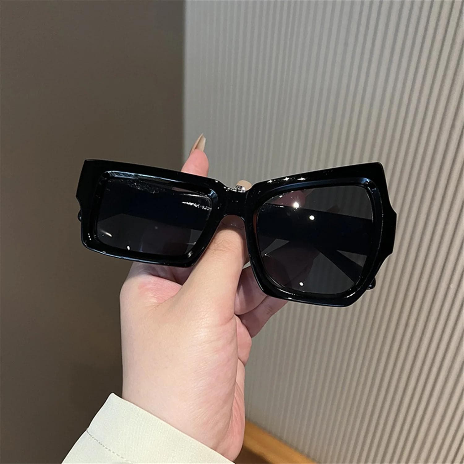 Fashion Irregular Square Sunglasses Funny Party Asymmetrical Sun Glasses Men Designer Personality Black 1PC