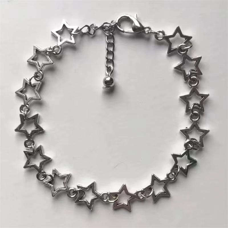 Retro Hollow Star Bracelet: Alloy Sweet Cool Jewelry for Girls Electroplated