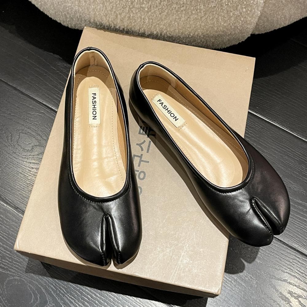 Fashion Tabi Ninja Shoes Woman Microfiber Leather Comfy Flats Split Toe Slippers Soft Bottom Loafers Brief Ladies Trotter Moccasins 38 black