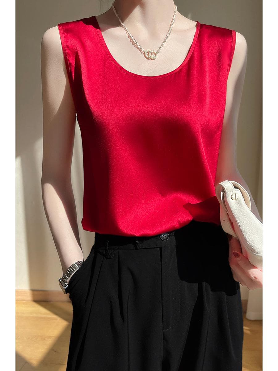 Women's Mulberry Silk Camisole: Loose-Fit Round Neck Sleeveless Top M (95-105 lbs)