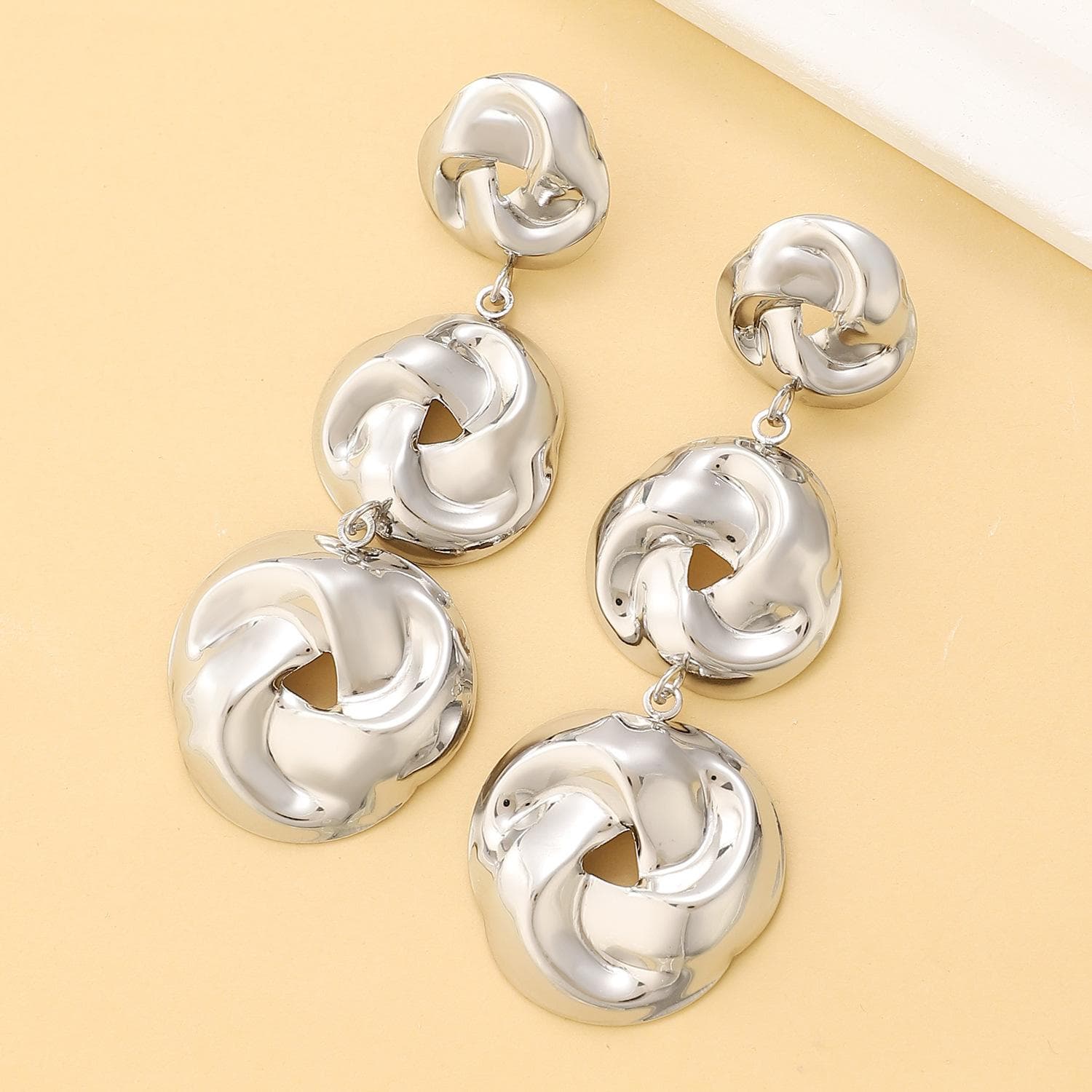 Vintage Exaggerate Twisted Knot Drop Earrings for Women Thick Metal Big Earrings for Women Banquet Party Gifts