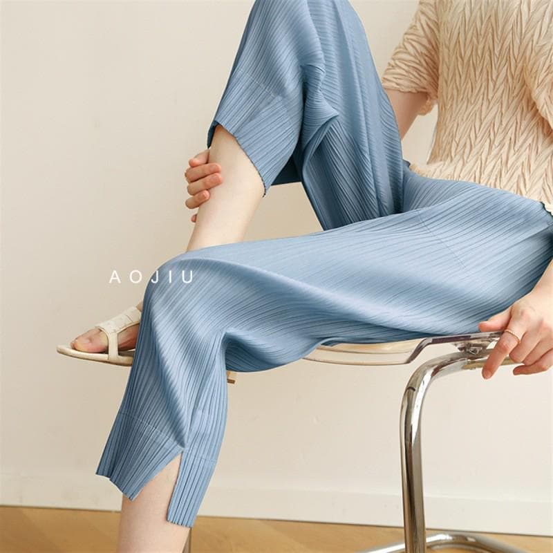 Miyake Women's Summer Pleated Cropped Pants: Trendy Loose-Fit Straight-Leg Style Medium blue