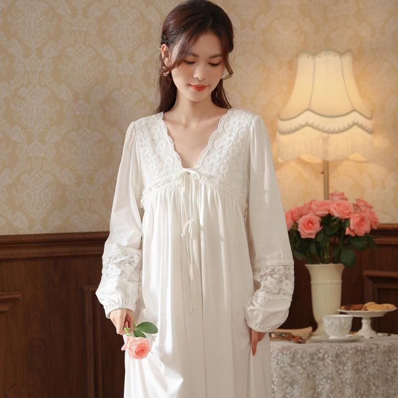 Women's Long-Sleeve Cotton Nightdress - French Lace, Princess Style, Versatile for Indoors/Outdoors, Perfect for Autumn/Winter. L white