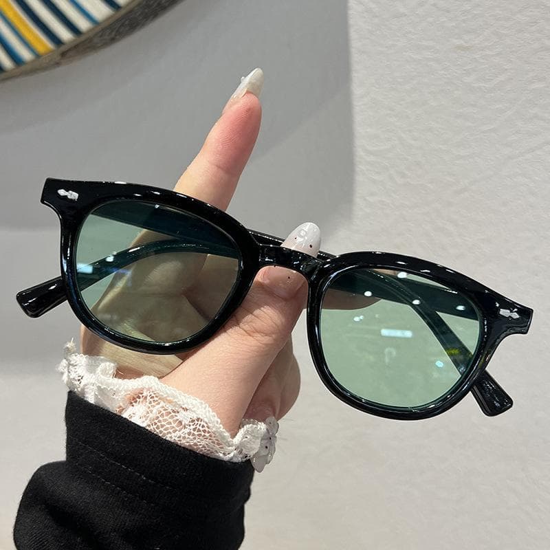 New Small Frame Oval Sunglasses Vintage UV400 Protection for Men Women Outdoor Leisure Eyewear Oculos De Sol 1PC