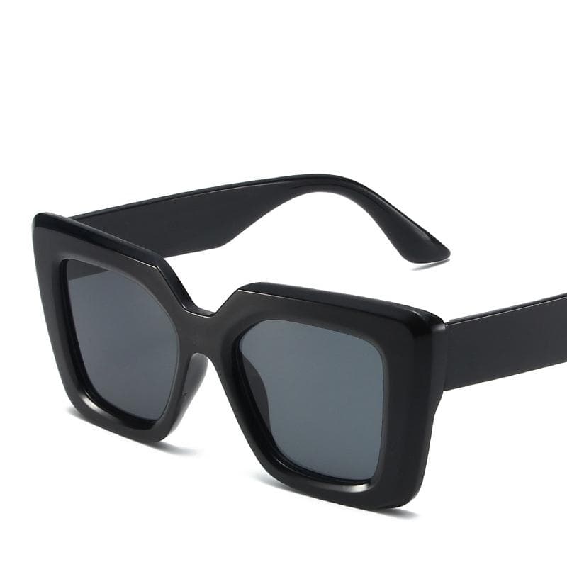 New Large Frame Sunglasses Women Fashion UV400 Protection Luxury Design Outdoor Beach Party Sun Glasses Eyewear