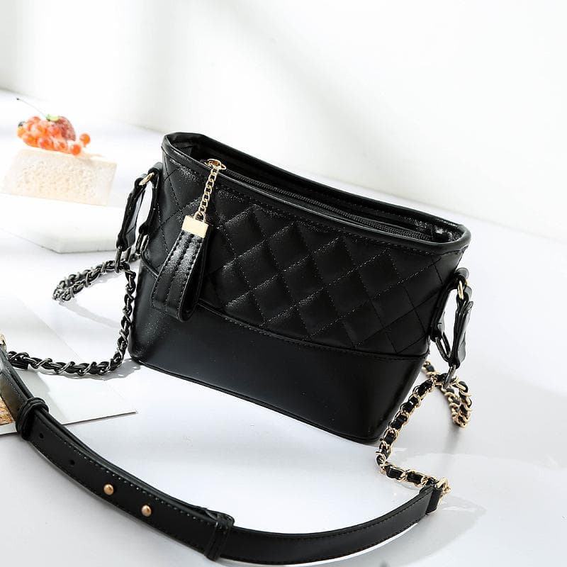 Xiaoxiangfeng Diamond-shaped Street Bag, Chain Bag, Women's Bag, Versatile Single-shoulder Crossbody Bag for Women 20*16*8cm black