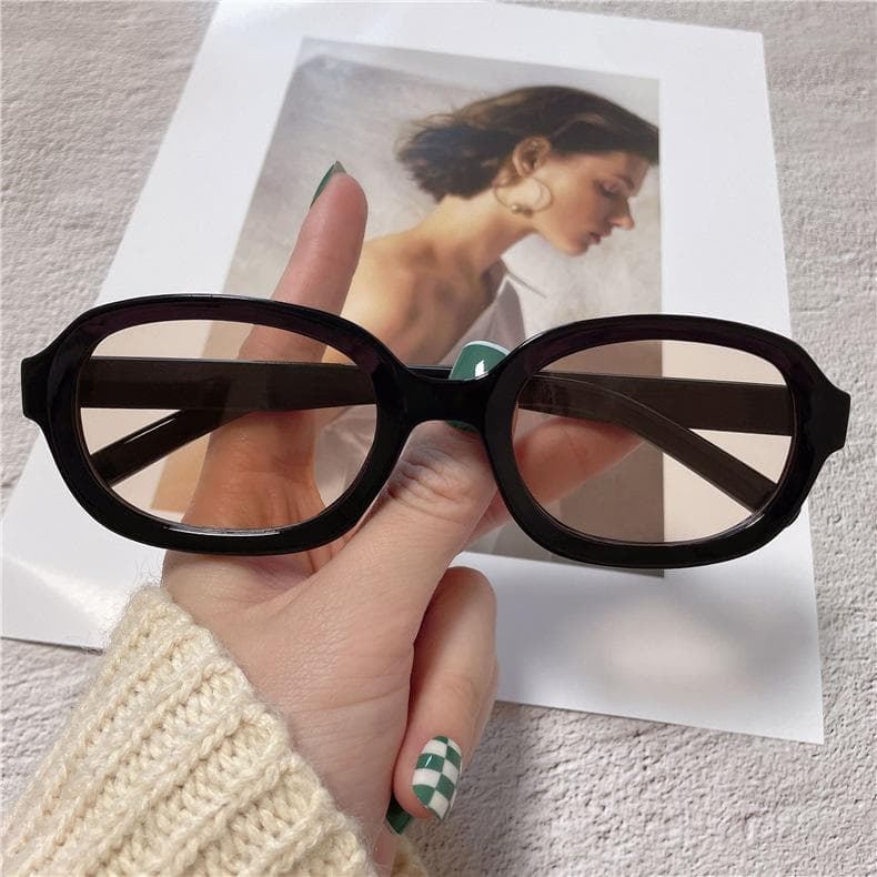 New Retro Oval Sunglasses Women Fashion Sunscreen Korean Style Mirror Lens Beach Vacation Wear Trendy Eyewear As Picture