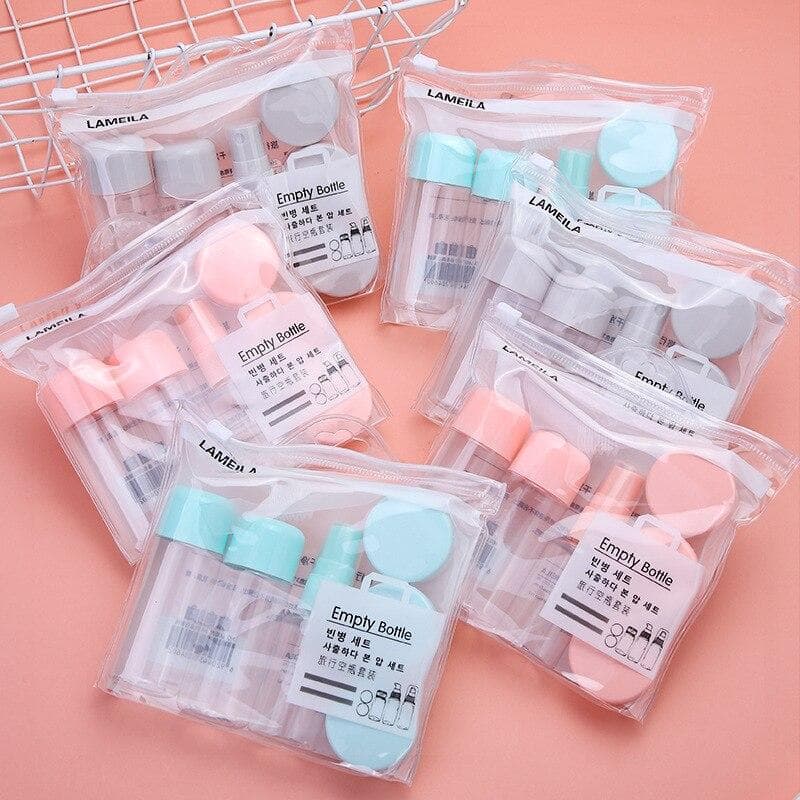 Travel Makeup Bottled In Eight-Piece Spray Lotion Bottle, Cream Box Is Portable And Can Be Taken On Board With A Storage Bag Eight-piece set&PVC