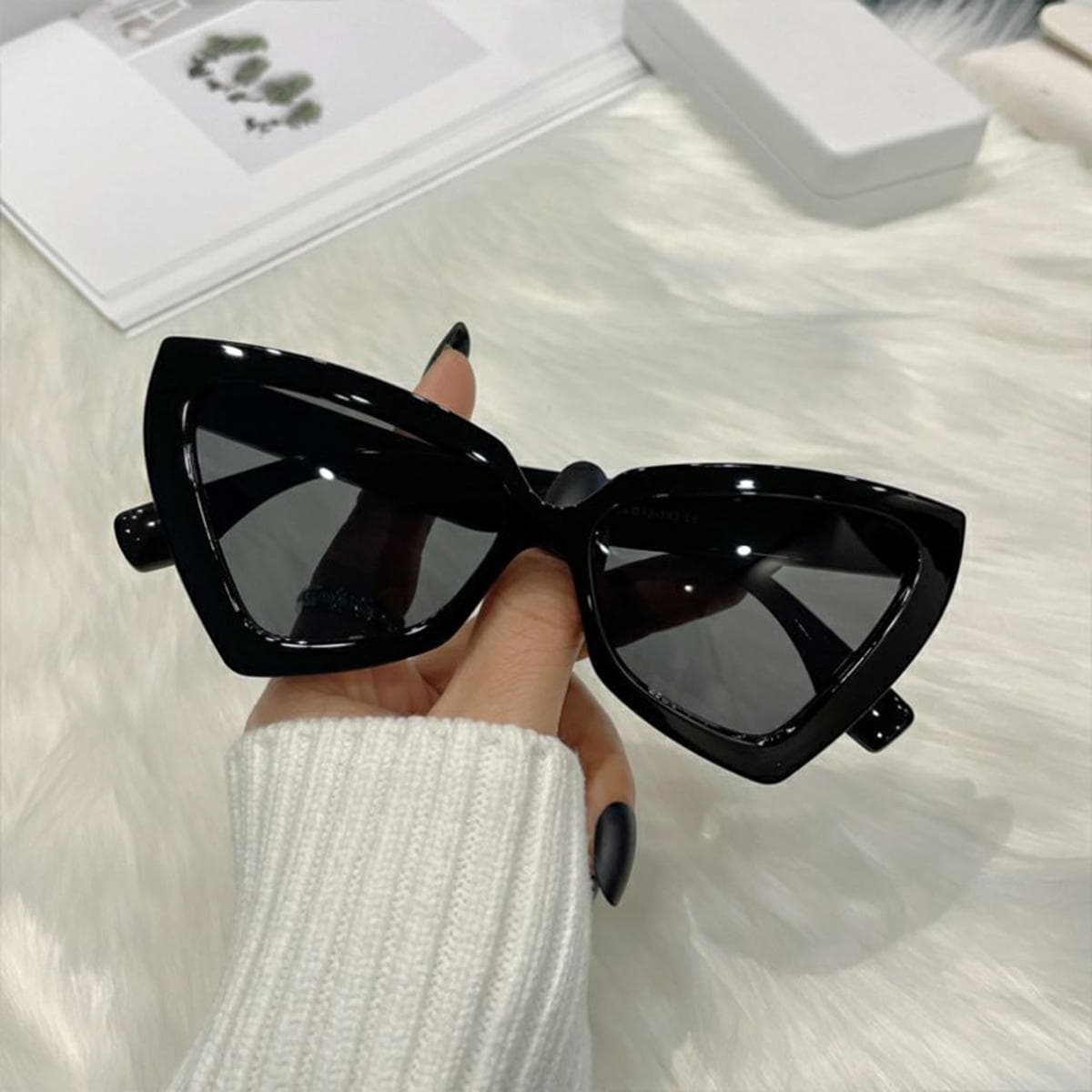 New Triangle Polygon Sunglasses Women Men Vintage Retro Outdoor Eyewear for Summer Gafas De Sol