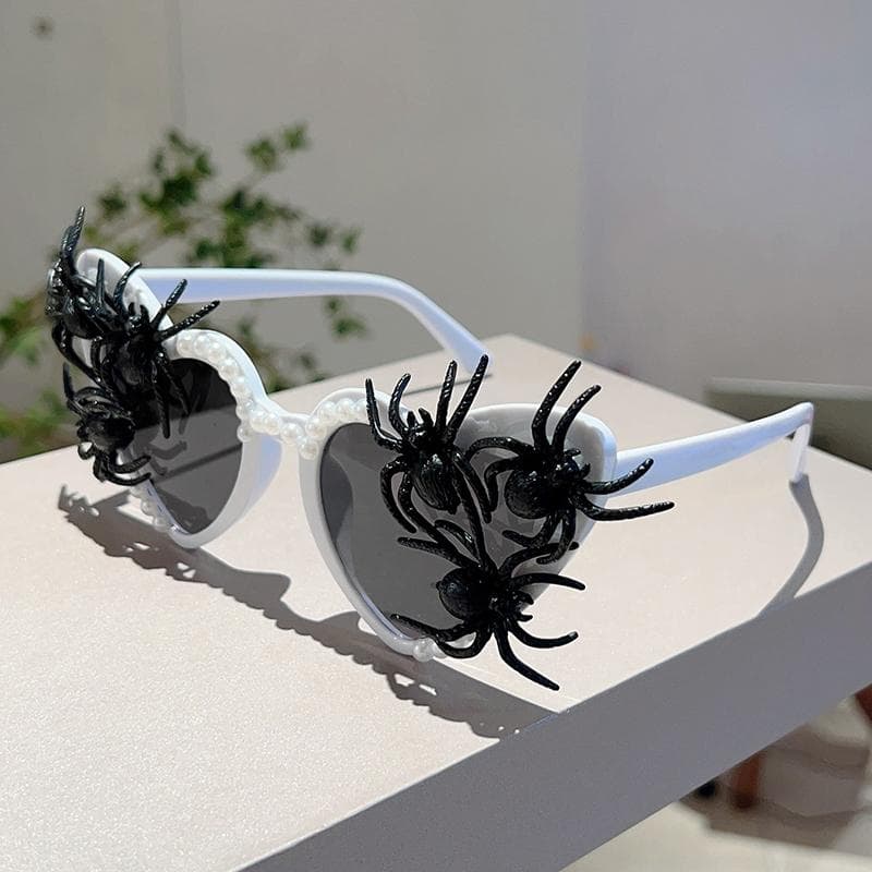 KAMMPT Fashion Shiny Pearl White Sunglasses Women Funny Spider Decor Carnival Party Sun Glasses Ins Brand as picture shows