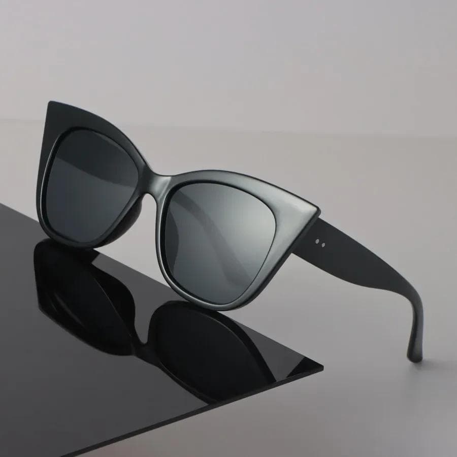 Vintage Cat Eye Sunglasses Women Men Stylish Mirror Lens Sun Glasses Fashion Personality Unisex Oculos De Sol Other