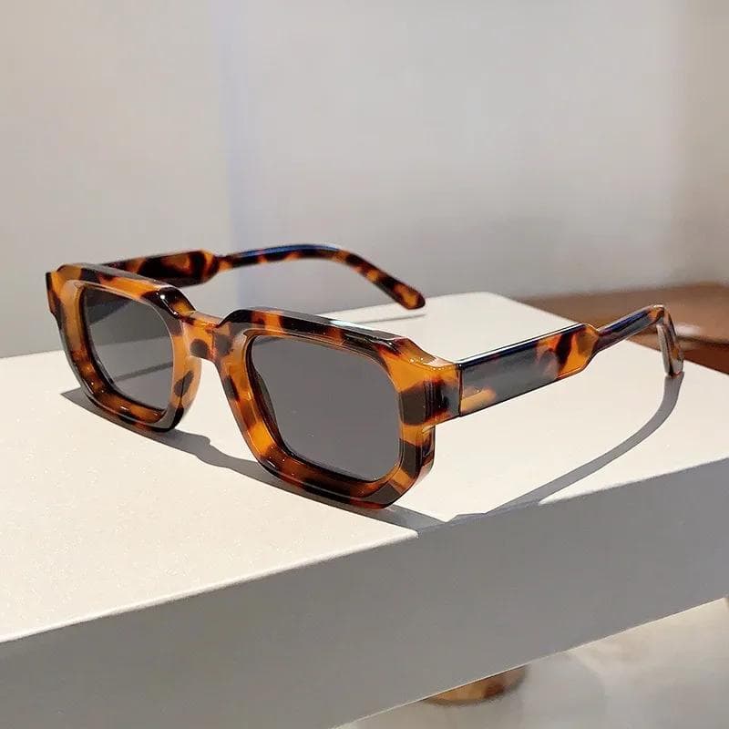 Retro Small Square Sunglasses for Women Men UV400 Protection Vintage Punk Y2K Fashion Shades Outdoor Sports