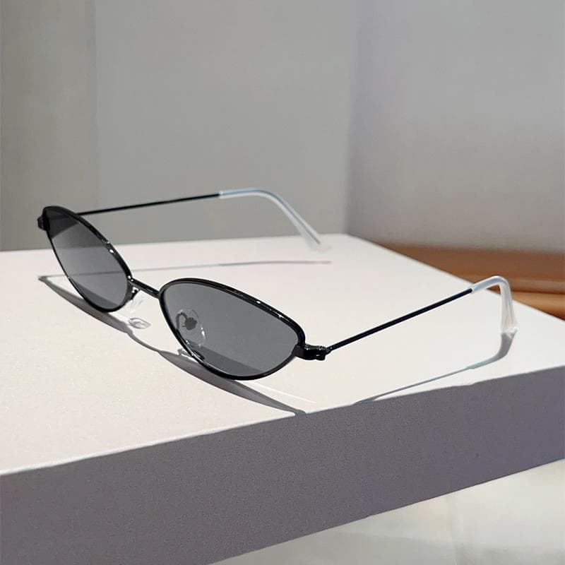 KAMMPT Vintage Cat Eye Sunglasses Women Retro Metal Rim Designer Sun Glasses Trendy Solid Color Outdoor Shades as picture shows