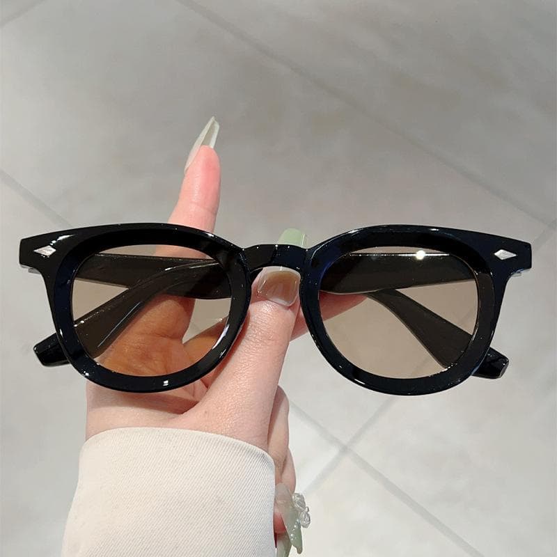 New Vintage Sunglasses for Women Men Retro Round Designer Eyewear UV400 Protection Outdoor Driving Shades 1PC