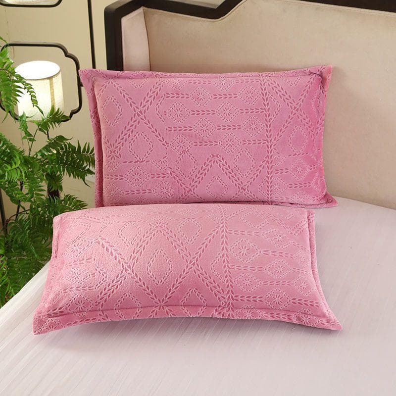 Carved Velvet Thickened Coral Velvet Pillowcase Flannel Pillowcase Milk Velvet Pillowcase Set 2pcs