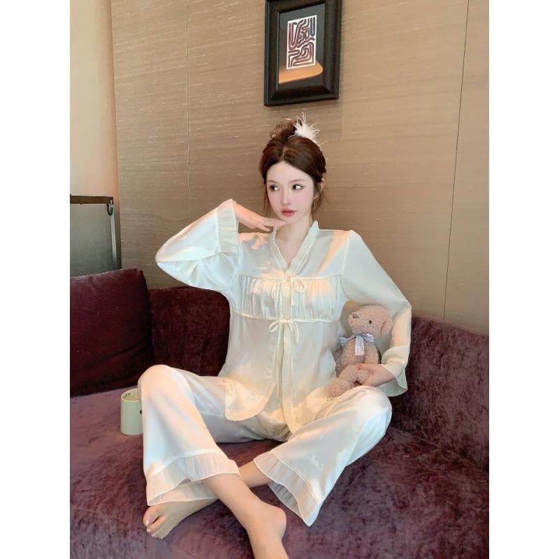Ice Silk Pajamas Spring and Autumn Women's Long Sleeve French Silk Suit Thin Home Clothes XXL white