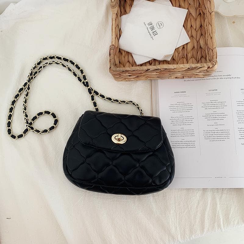 Spring Korean Version of Diamond Lattice Chain Cloud Bag Fashion Casual All-shoulder Oblique Span Small Bag Female