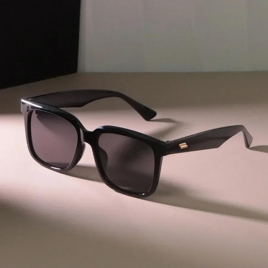 Square Sunglasses Women Men Classic Vintage Fashion Personality Glasses Stylish Casual Minimalist Oculos Other
