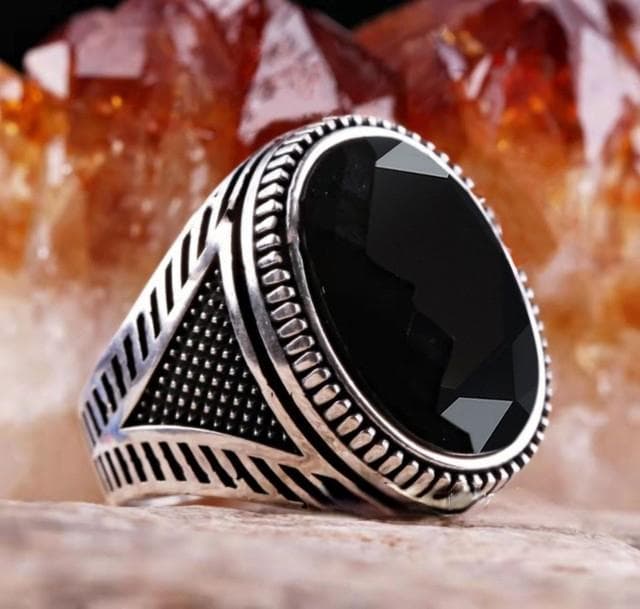 Inlaid Emerald Men's Luxury Ring Personality Retro Domineering Gem Sapphire Ring To Attend The Banquet Party Business Jewelry 9