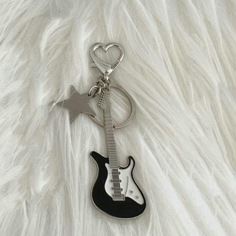 Guitar Love Heart Key Chain For Women Star Sweet Keychain Trendy Fashion Pendant Rock Punk Vintage Keyrings Gift black