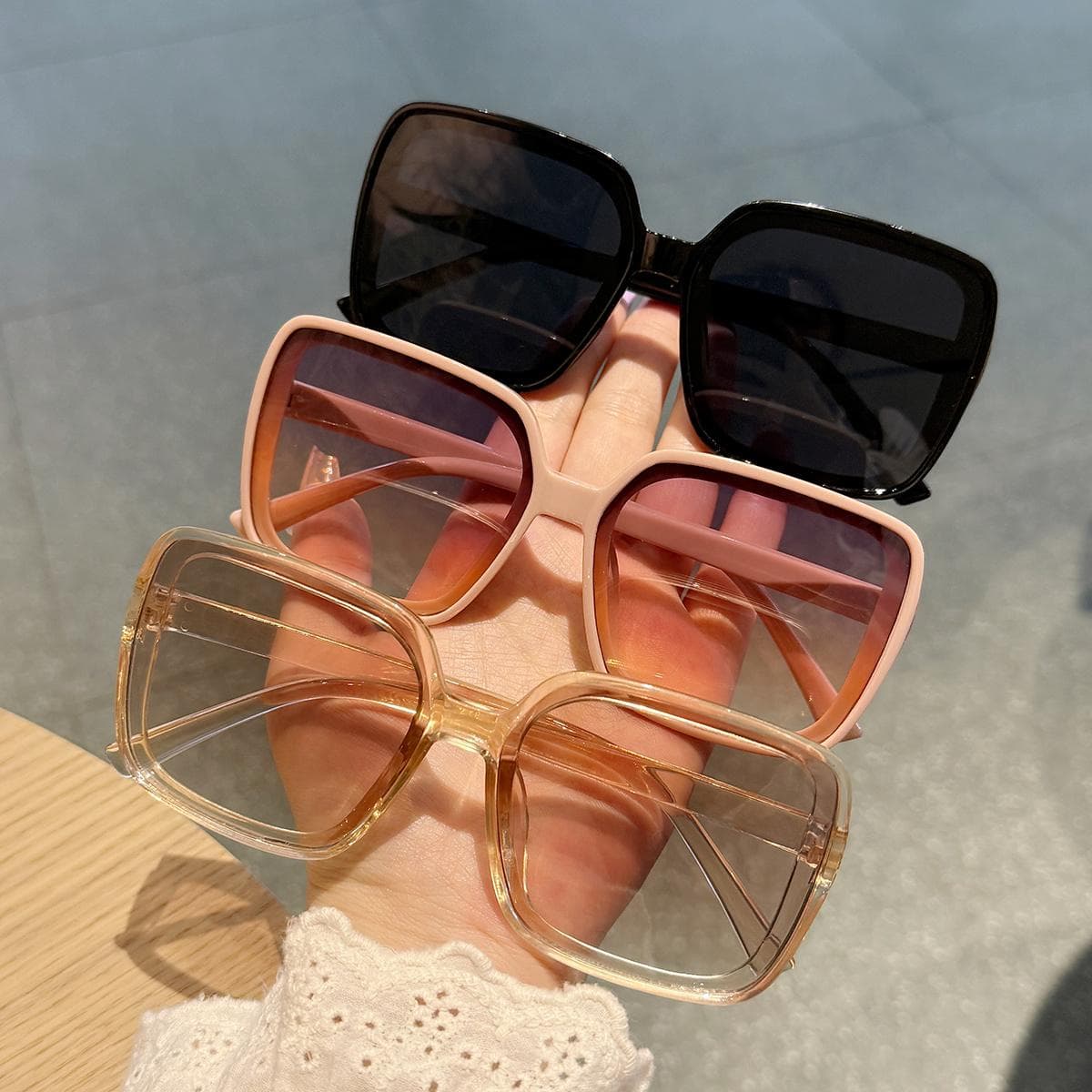 1pc Oversized Fashion Sunglasses Women Anti Glare Durable PC Frame Perfect for Beach Street Style Music Festivals