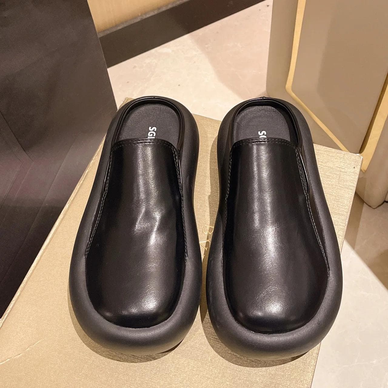 Ladies Genuine Leather Thick Sole Slippers Women Retro High Heel Mules Clogs Platform Shoes Mother Sandals Zapatos De Mujer 36