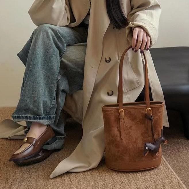 High-end Tote Bags for Autumn and Winter, Large-capacity Women's Bags, and Single-shoulder Bags brown