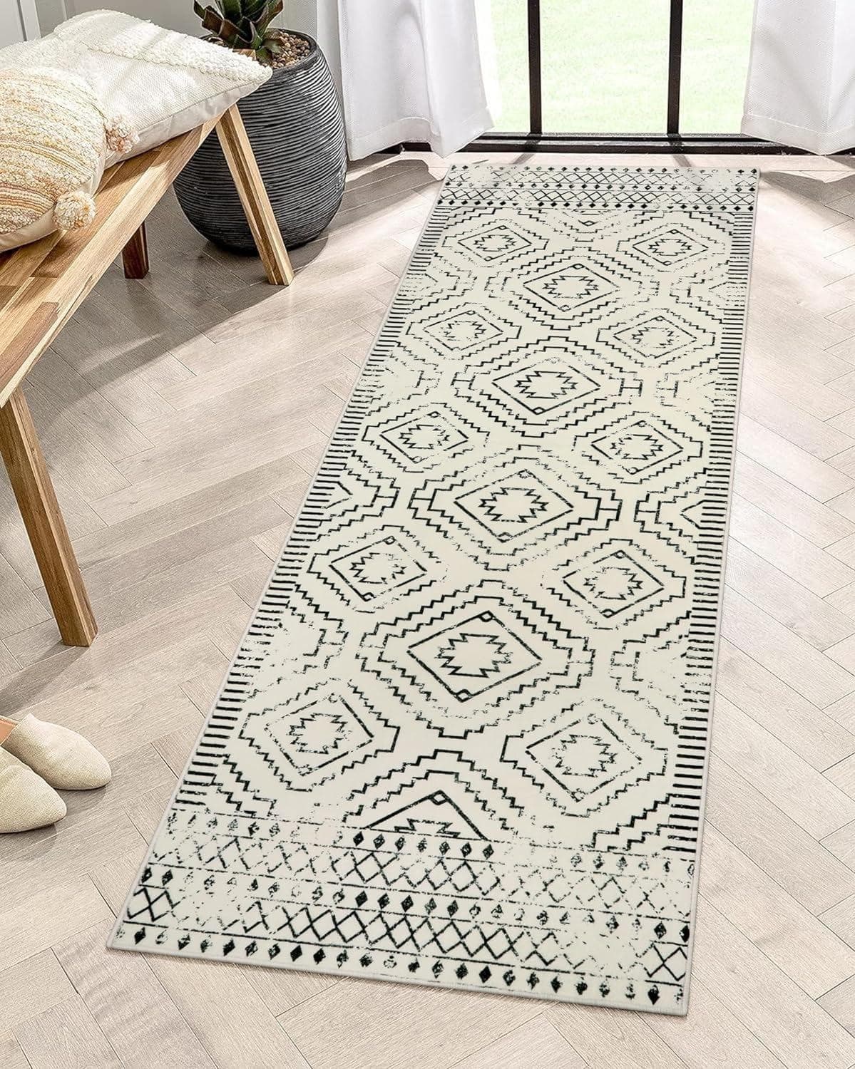Moroccan Style Carpet for Living Room Retro Washable Farmhouse Bedroom Black Boho Non-Slip Floor Mat Soft Rug for Kitchen Entry 40x60cm