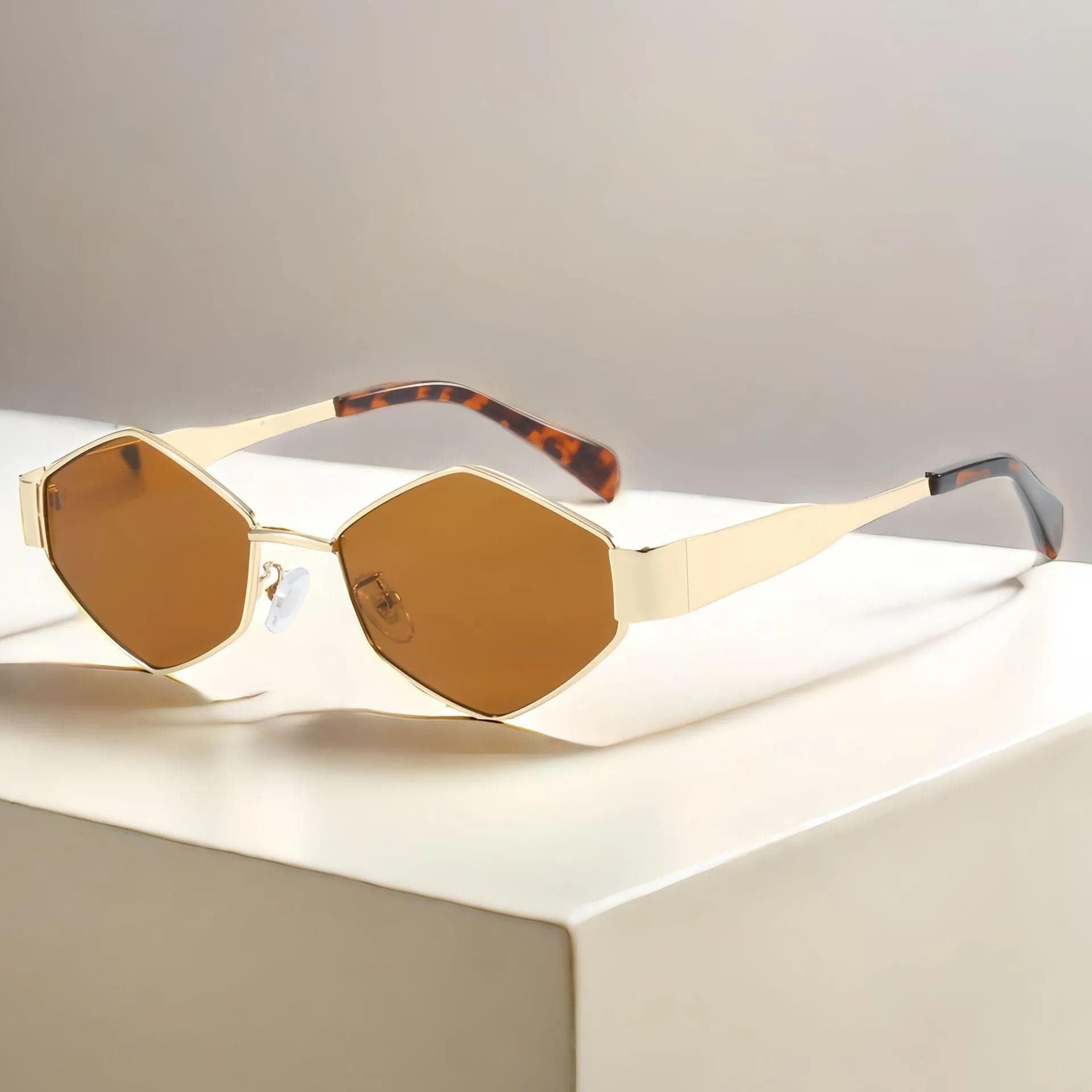 Fashion Hexagon Sunglasses Women Luxury Brand Unique Polygon Sun Glasses Men Vintage Small Frame Eyewear Shades
