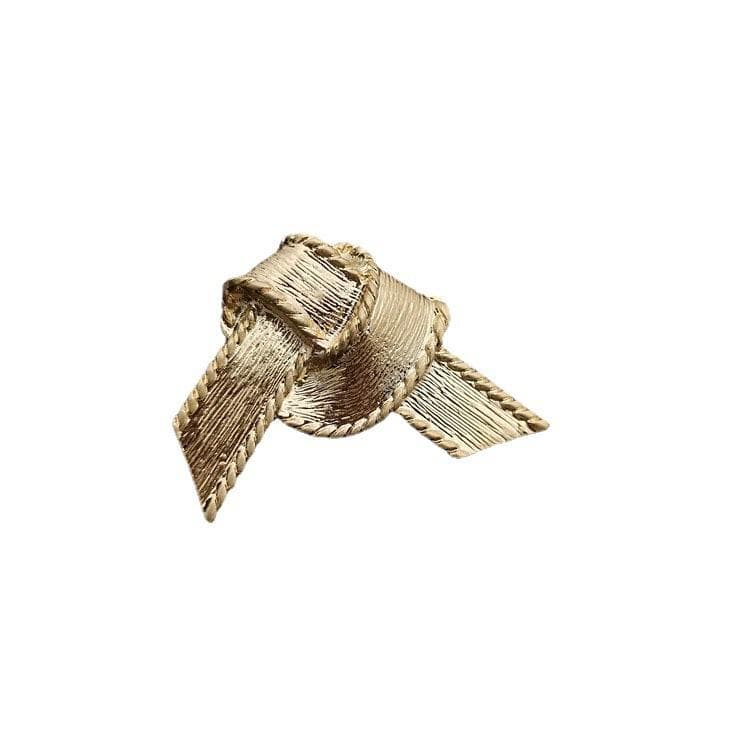 Gold plated alloy knot shaped brooch with neutral and cool style, fashionable and simple women's accessories gold