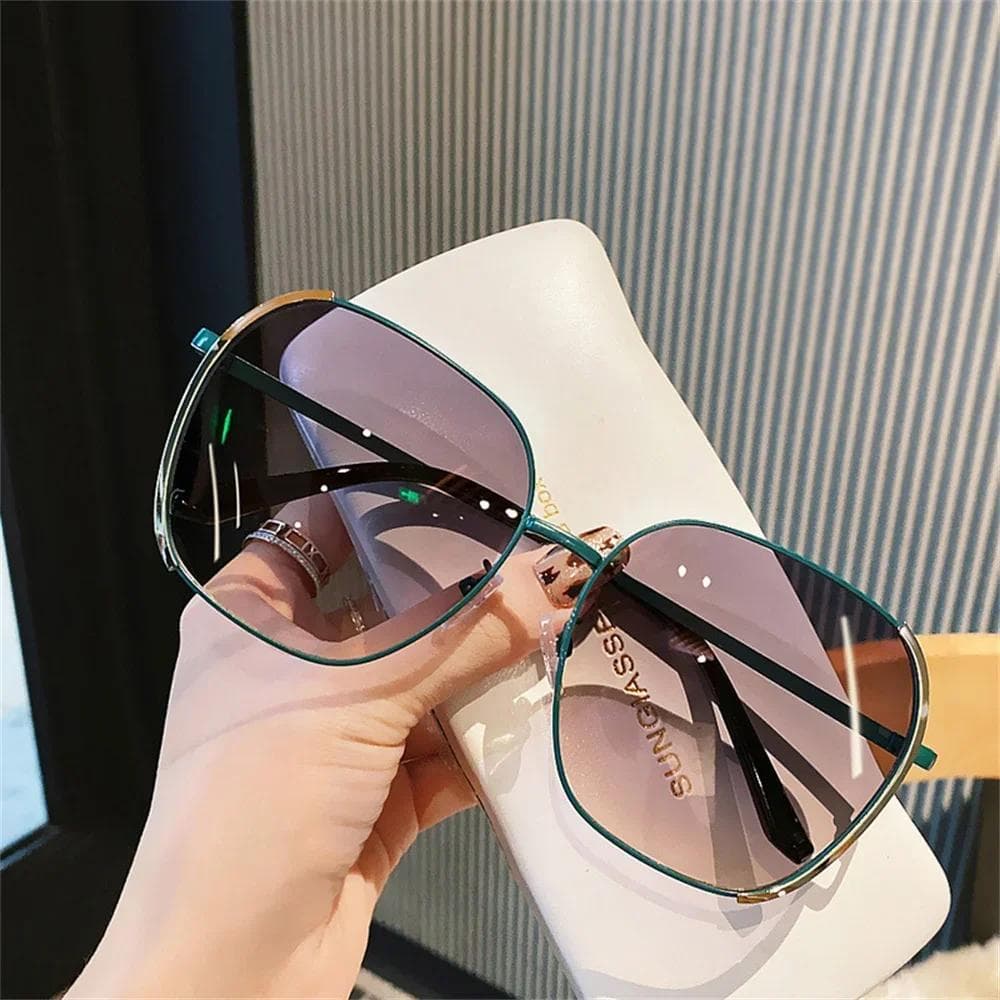 Women Oversized Sunglasses UV400 Protection Gradient Lens Square Frame Sun Glasses for Outdoor Sports Men Eyewear