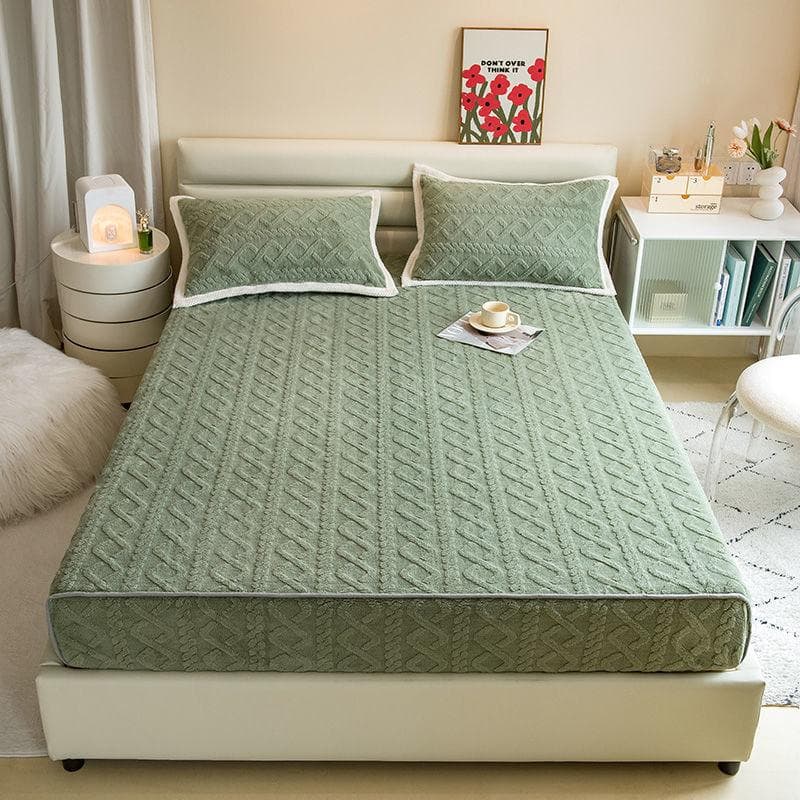 New Arrival Queen Size Quick Warm Skin-friendly Velvet Bed Fitted Sheet Soft Thick Plush Mattress Cover Not Including Pillowcase 120x200x30cm