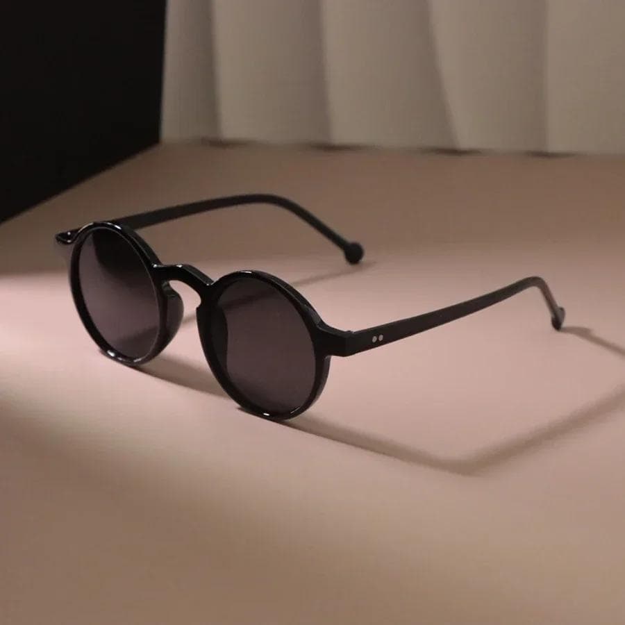 Vintage Cat Eye Sunglasses Classic Fashion Unisex Designer Glasses for Women and Men Other
