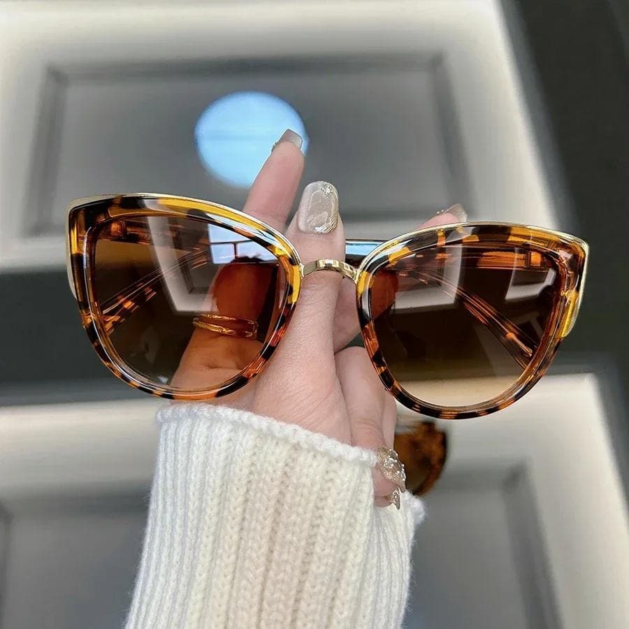 Stylish Square Sunglasses for Women Men Classic Retro Fashion Glasses Casual Oculos UV Protection Unisex Other
