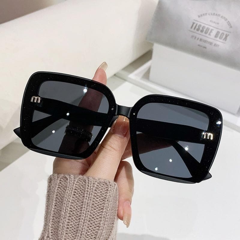 Square Gradient Frameless Sunglasses Women Beach Fashion Anti UV400 Radiation Shades Stylish