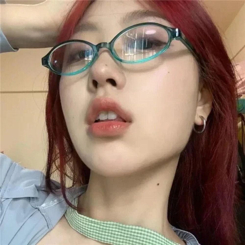New Y2K Red Frame Oval Glasses Retro Outdoor Narrow Small Eyeglass for Girls Fashion Seaside Driving