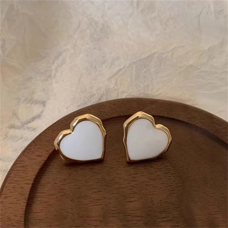 Design Drip Red Heart Stud Earring Women Metal Gold Color Wedding Statement Earrings Female Party Jewelry white
