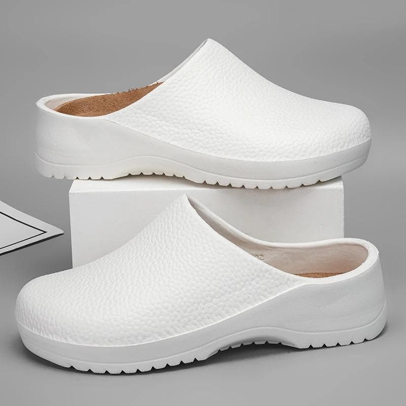 Men Slippers Couples Garden Clog Women Water Proof Chef Shoe Comfortable Sandal Slippers For Pet Workers Outdoor Fishing Shoes 46-47 white
