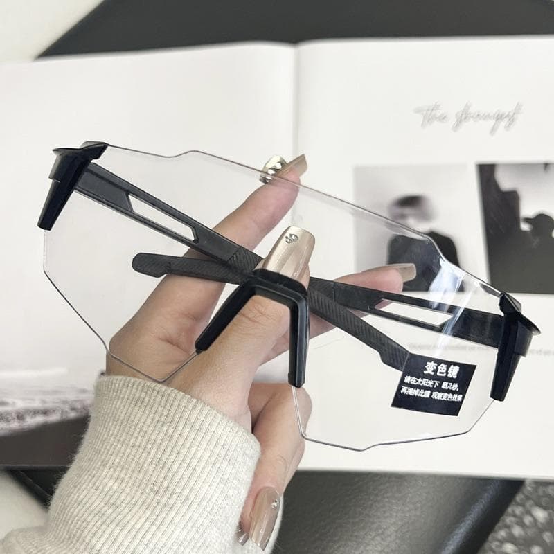Windproof Running Goggles Sand Resistant Auto Color Changing Sunglasses for Women Outdoor Sports Trendy Equipment