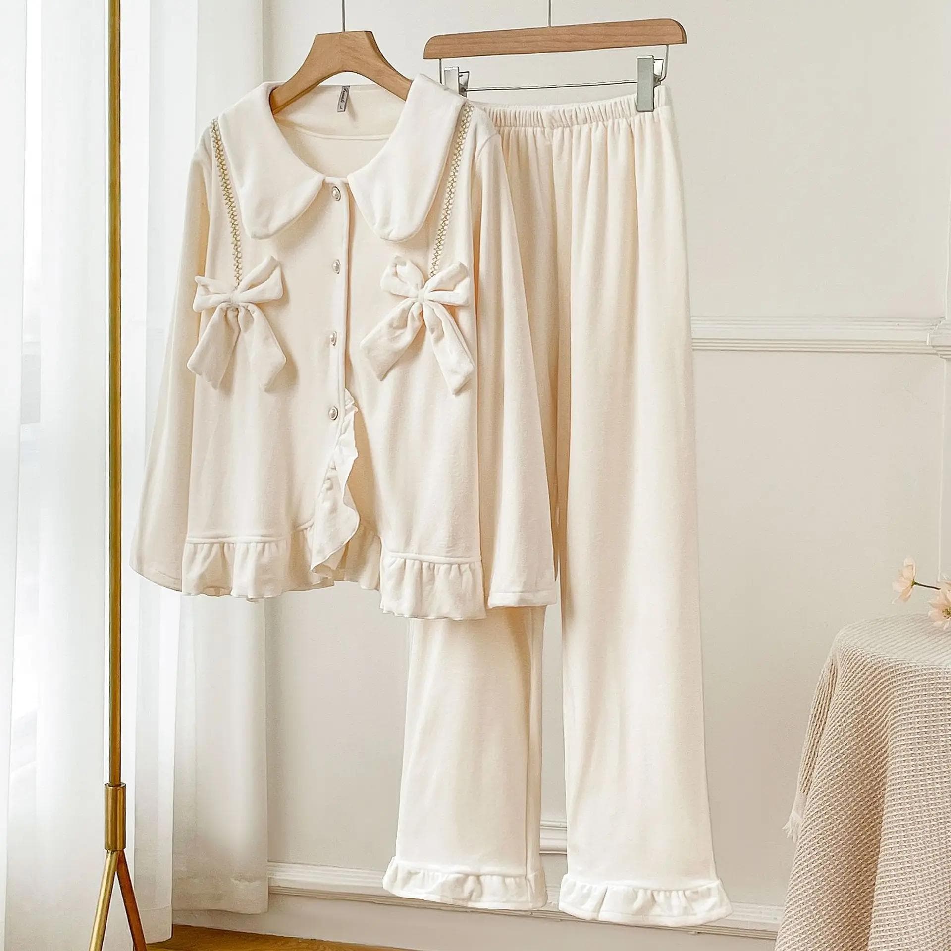 Girls Sweet Bow Pajamas Suit Sleepwear Loose Lounge Wear Thickened Nightwear Autumn Winter New Double Sided Velvet Home Clothes XL white