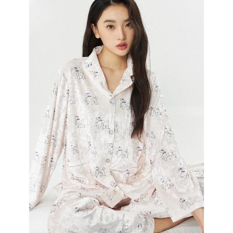 Autumn and Winter New Elegant Golden Velvet Pajamas for Women with Dog Print and Comfortable Home Clothes XL beige