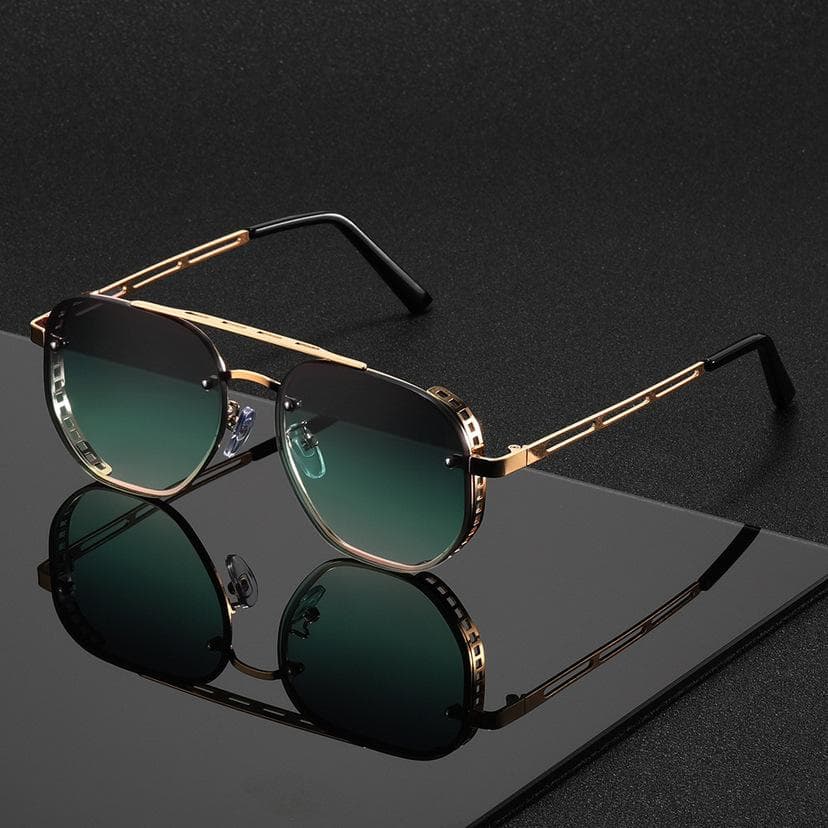 Fashion Large Frame UV400 Sunglasses Hollowed-out Side Advanced UV Protection Street Photography Shades
