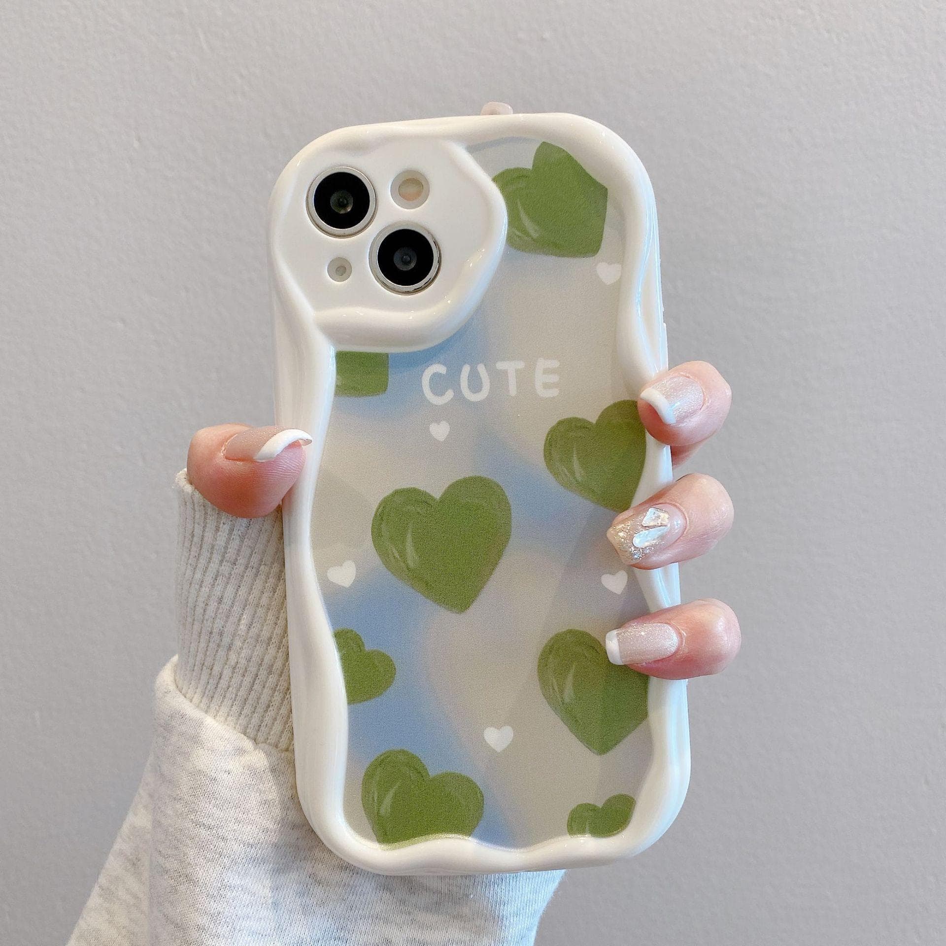 Full Screen Green Love Suitable for Apple 16pro Flower Chain Mobile Phone Case Iphone13/15 Protective Case Apple 16PROMAX