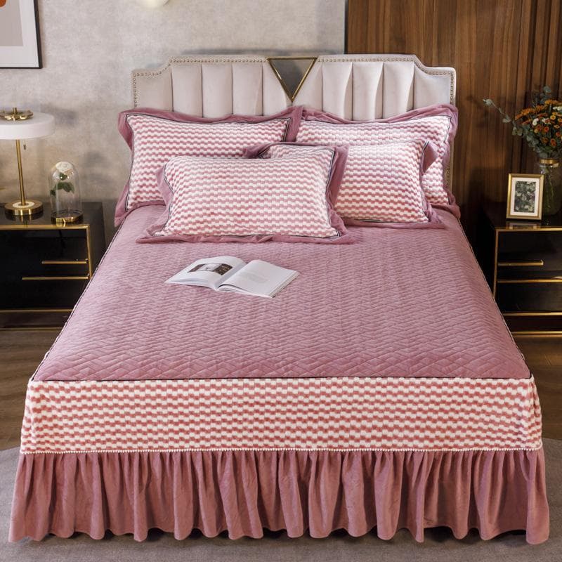 Winter Thicken Warm Coral Fleece Quilted Bed Skirt King Queen Size Yarn-dyed Bedspread Soft Bed Cover Not Including Pillowcase only 2pcs pillowcase