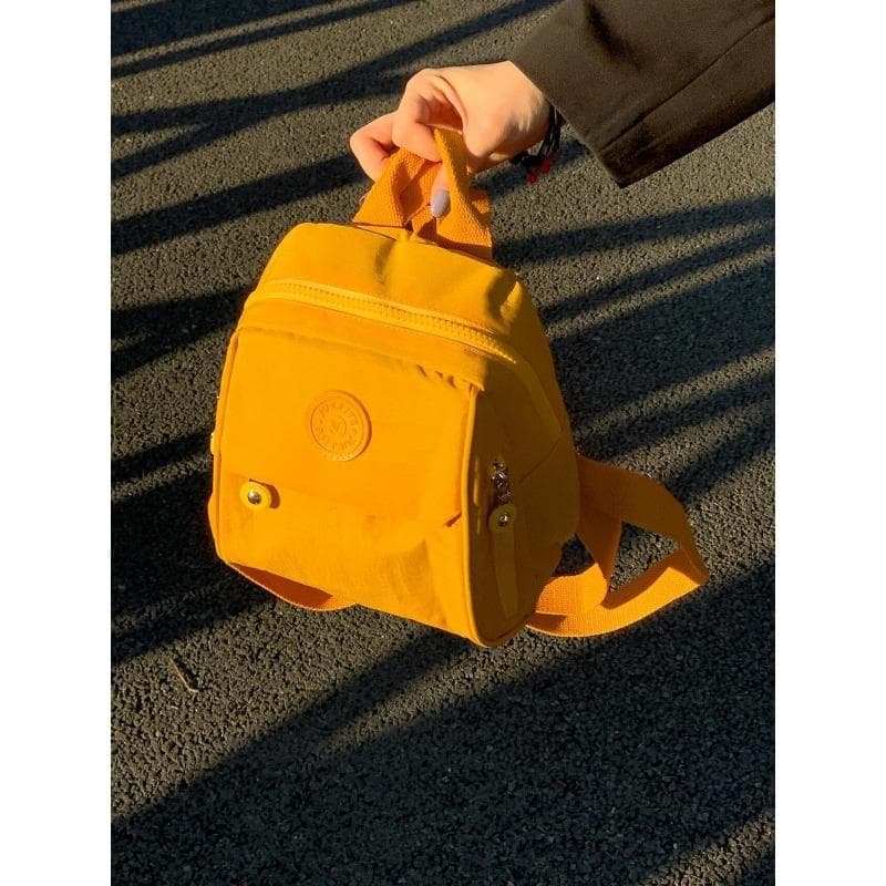 Trendy Outdoor Travel Backpack Solid Color Simple Fashion Middle-aged Mother Backpack Casual Ladies Backpack 20cm*13cm*23cm yellow