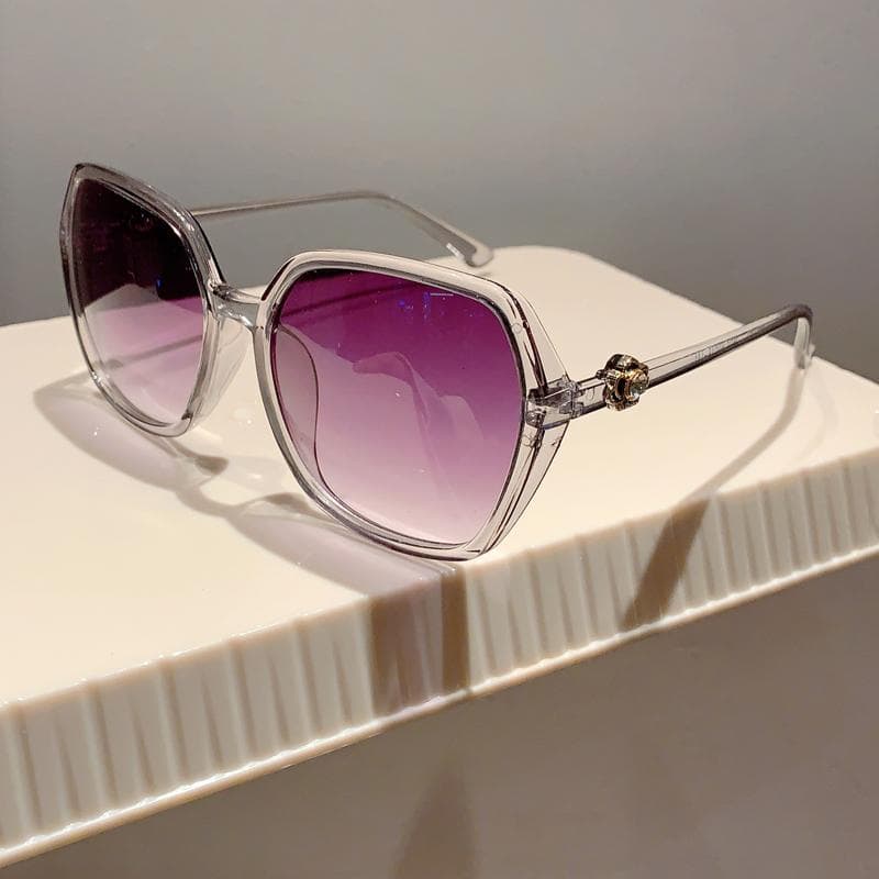 KAMMPT Stylish Gradient Square Women Sunglasses Oversize Fashion Shades for Travel Driving as picture shows