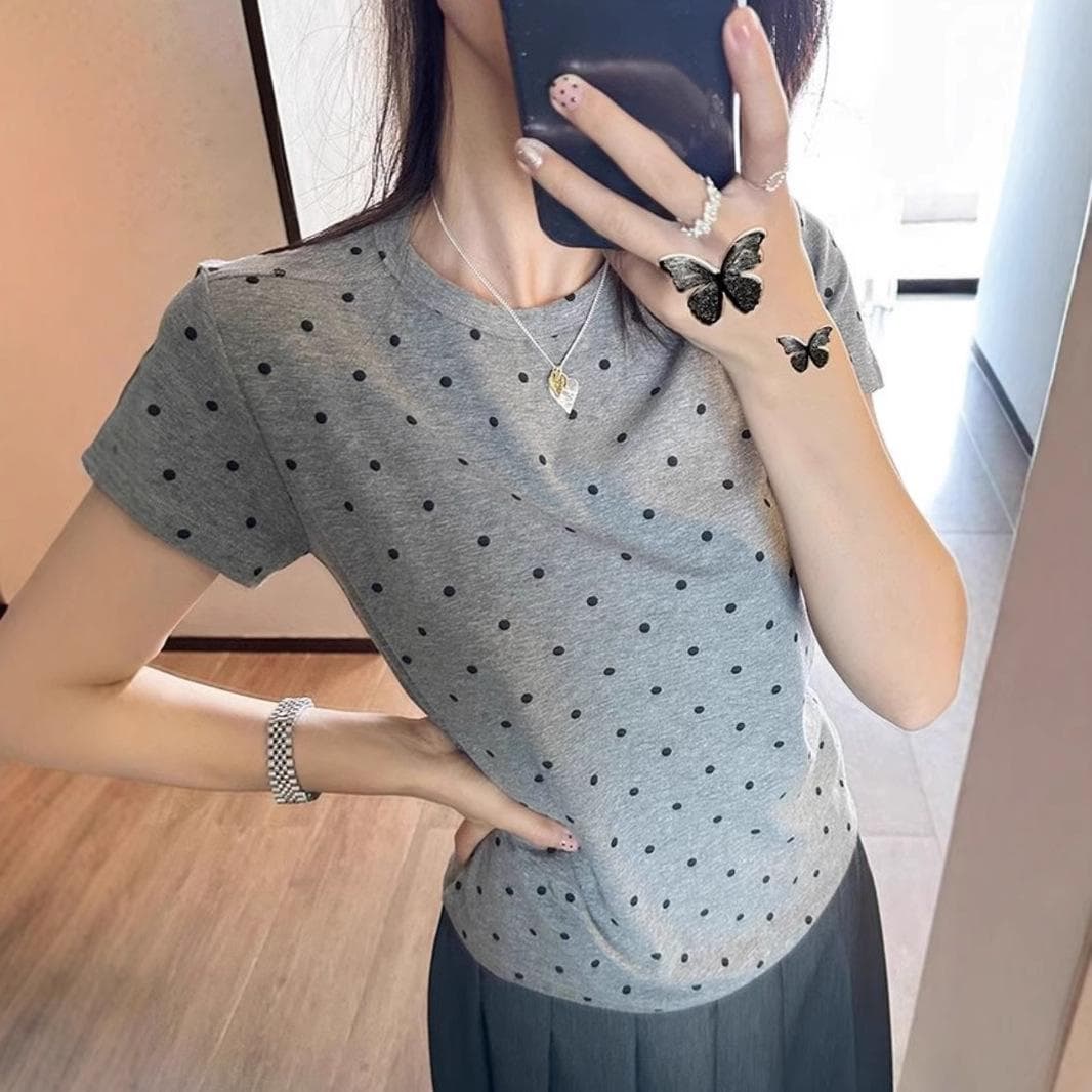 New Summer Clothing Style Short-sleeved Slim Sweet T-shirt for Girls with Straight Shoulders Slim Slim Design Polka Dot Top XL grey